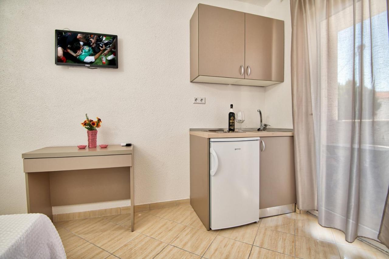 Apartments Capeta Неум Экстерьер фото