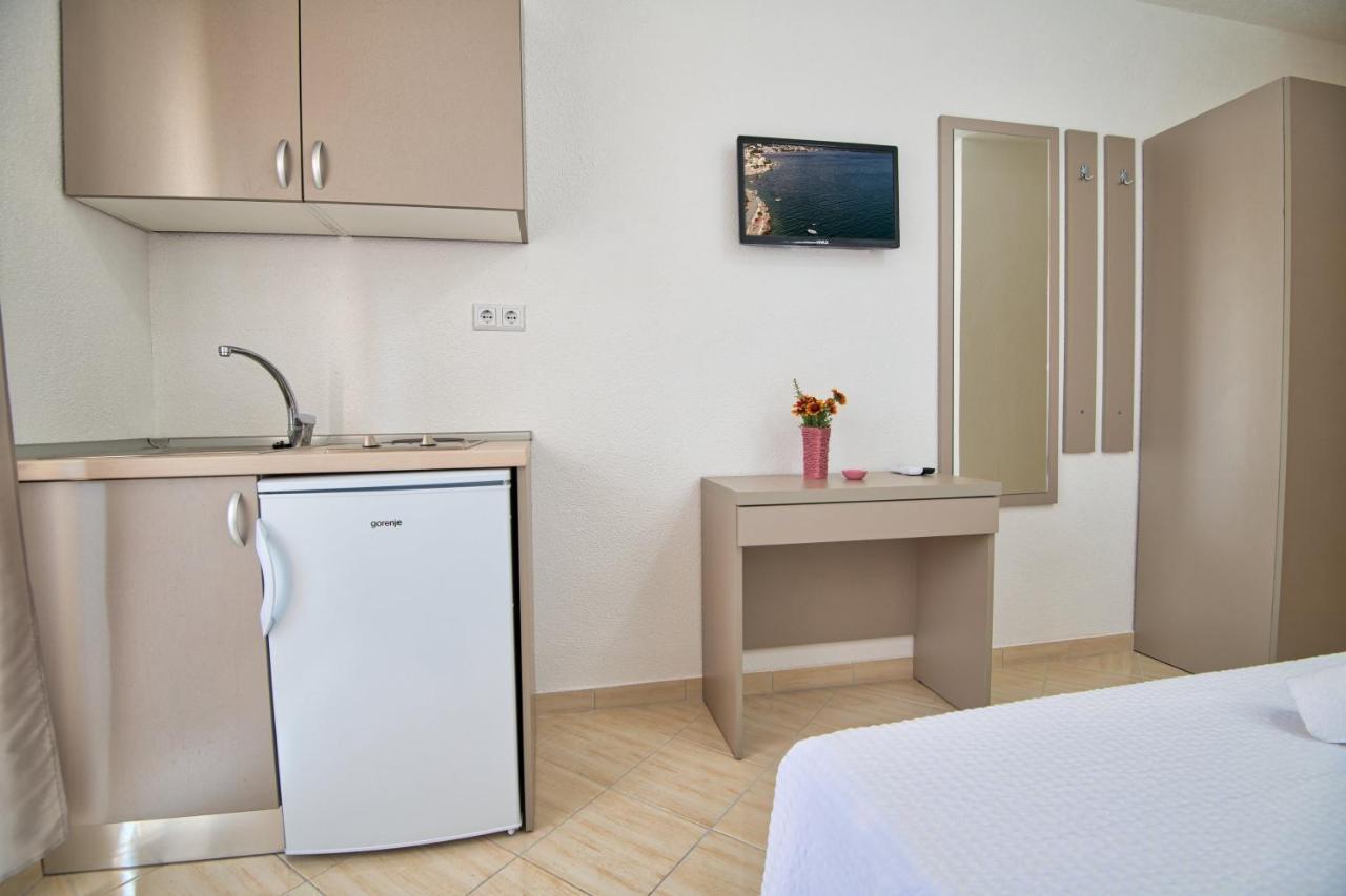 Apartments Capeta Неум Экстерьер фото