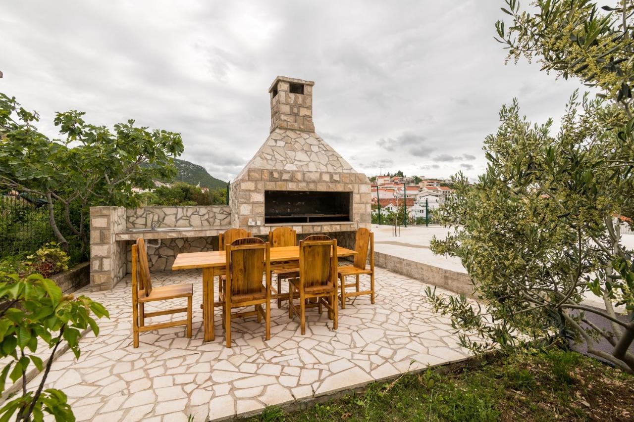 Apartments Capeta Неум Экстерьер фото