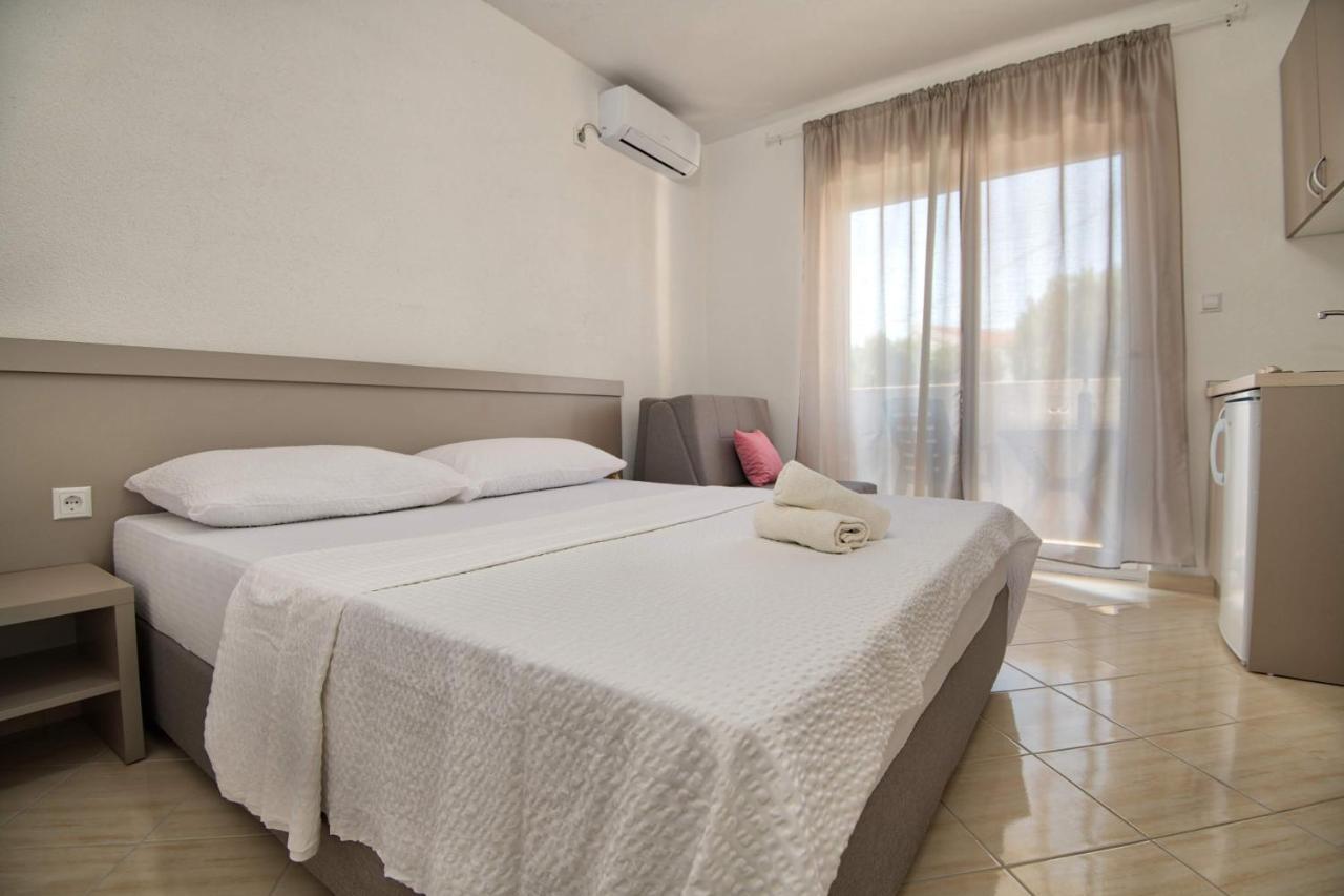 Apartments Capeta Неум Экстерьер фото